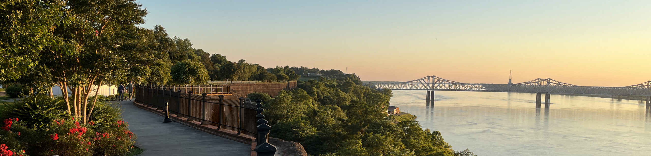 Mississippi Bridge at dusk